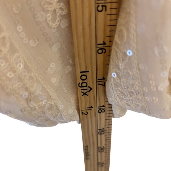 Endless Rose Cream Sequin Bubble Hem Puff Sleeve Blouse size M - Picture 6 of 9